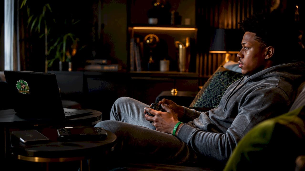 Why Multi-Device Gaming Access Matters in 2026